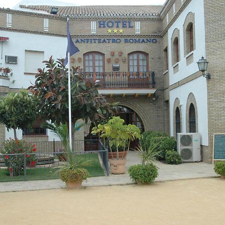 Hotel Anfiteatro Romano Santiponce Buitenkant foto