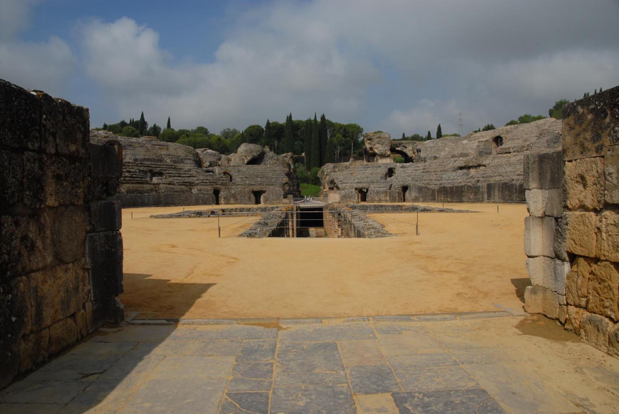 Hotel Anfiteatro Romano Santiponce Buitenkant foto