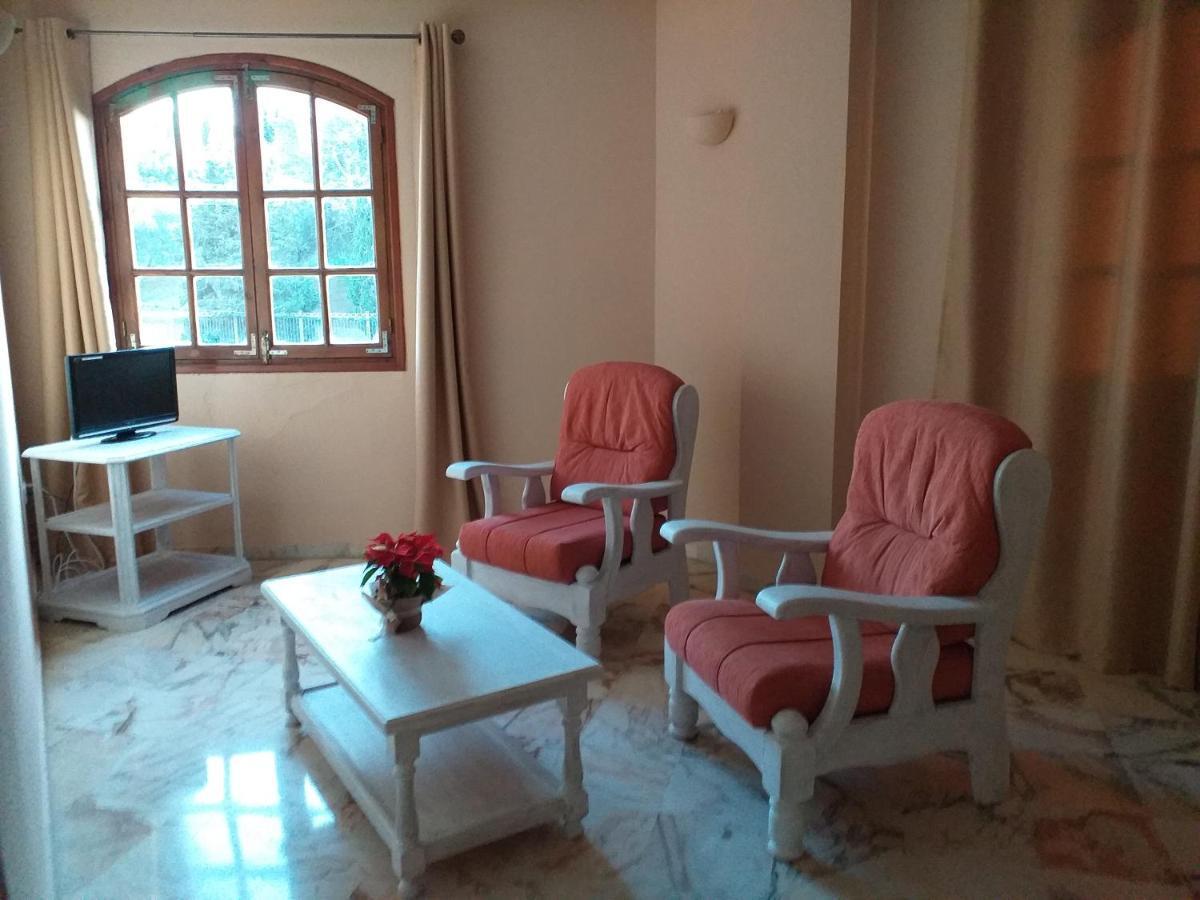 Hotel Anfiteatro Romano Santiponce Buitenkant foto